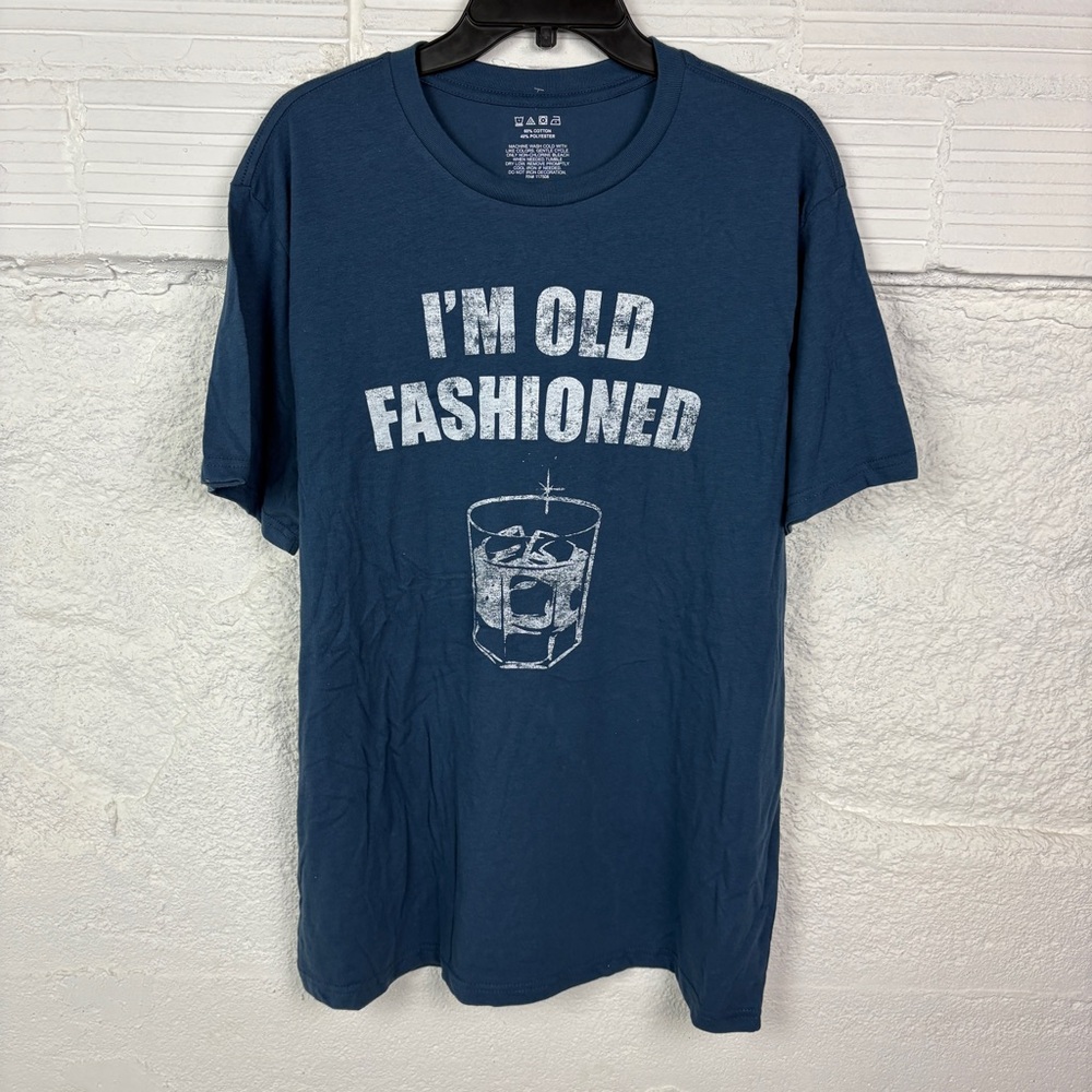 NWOT UNBRANDED navy IM OLD FASHION drink graphic short sleeve shirt size XL